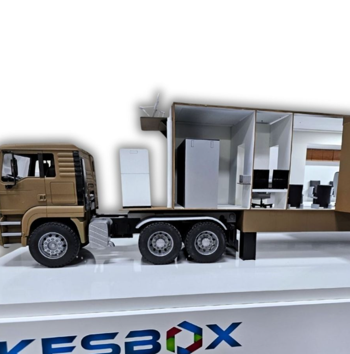 Ein professionell entworfenes Ausstellungsmodell von ARI Modellbau, das ein komplexes architektonisches Design für eine hochkarätige Präsentation zeigt. Das Modell besteht aus detaillierten Strukturen und hochwertigen Materialien, die das Projekt leb