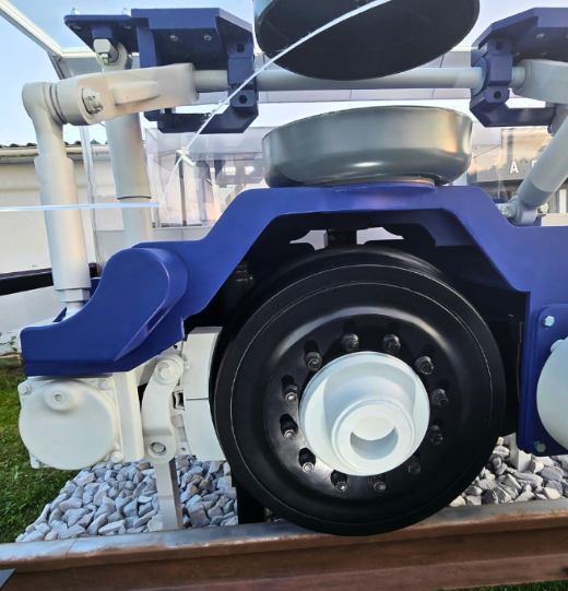 Ein hochpräzises industrielles Modell, hergestellt von ARI Modellbau, das eine Fertigungsanlage im Maßstab zeigt. Das Modell enthält detaillierte Maschinen, präzise Infrastrukturkomponenten und hochauflösende Strukturelemente, die für Unternehmensprä