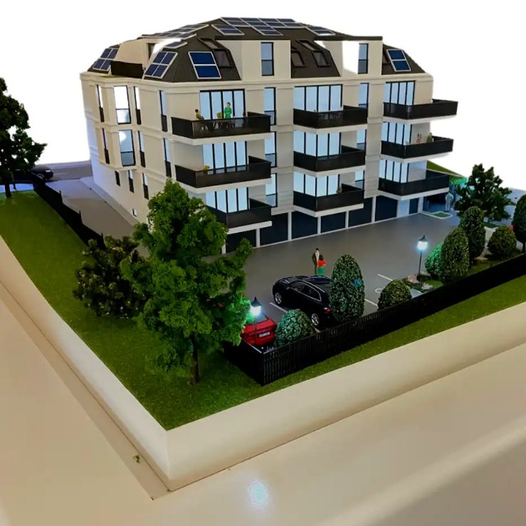 Ein hochpräzises, beleuchtetes und animiertes Architekturmodell, entworfen von ARI Modellbau und ausgestellt auf der internationalen Immobilienmesse MIPIM. Das Modell verfügt über Innen- und Außenbeleuchtung, bewegliche Elemente und naturgetreue Land