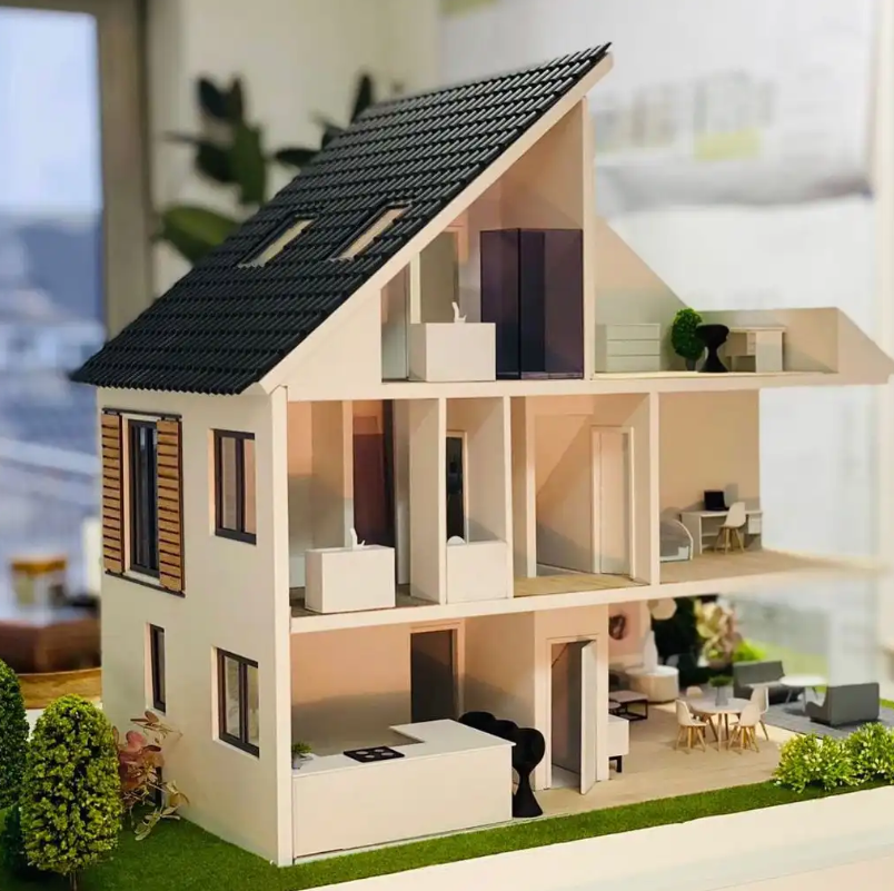 Maßgefertigtes beleuchtetes und animiertes Modell, entwickelt von ARI Modellbau für die Reisemesse Frankfurt, mit detaillierter Architektur, dynamischer Beleuchtung und Bewegungseffekten, die Tourismus-, Reise- und Infrastrukturkonzepte hervorheben. 
