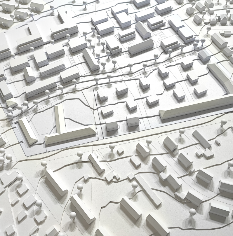 Ein detailreiches architektonisches Modell, entworfen von ARI Modellbau für die Education and Digital Learning (226) Ausstellung. Es zeigt zukunftsorientierte Campusanlagen, intelligente Klassenzimmer, digitale Labore und vernetzte E-Learning-Infrast