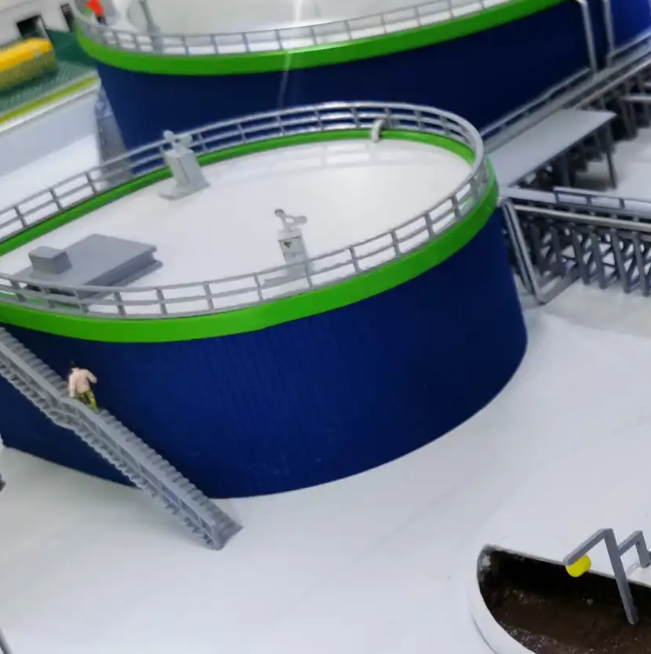 Ein individuell gefertigtes architektonisches Modell, entwickelt von ARI Modellbau für die SETT, das moderne Bildungsumgebungen, Tourismusanlagen und technologische Infrastrukturen zeigt. Ausgestattet mit LED-Beleuchtung, Animationssystemen und inter