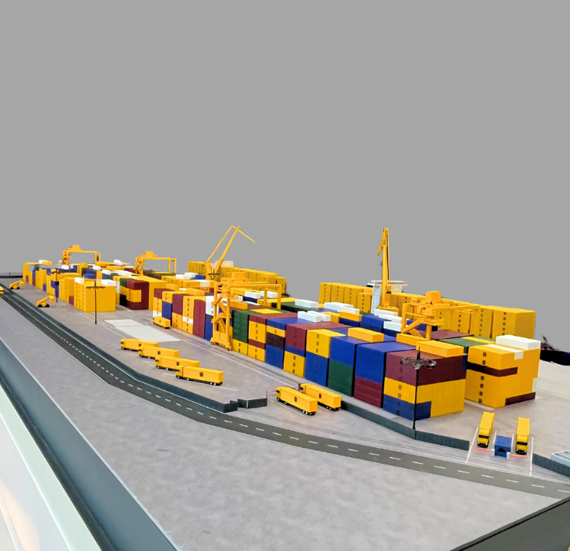 Ein nachhaltiges Logistikmodell von ARI Modellbau, ausgestattet mit Beleuchtung, Bewegung und architektonischen Details für Präsentationen auf der Green Logistics Expo.